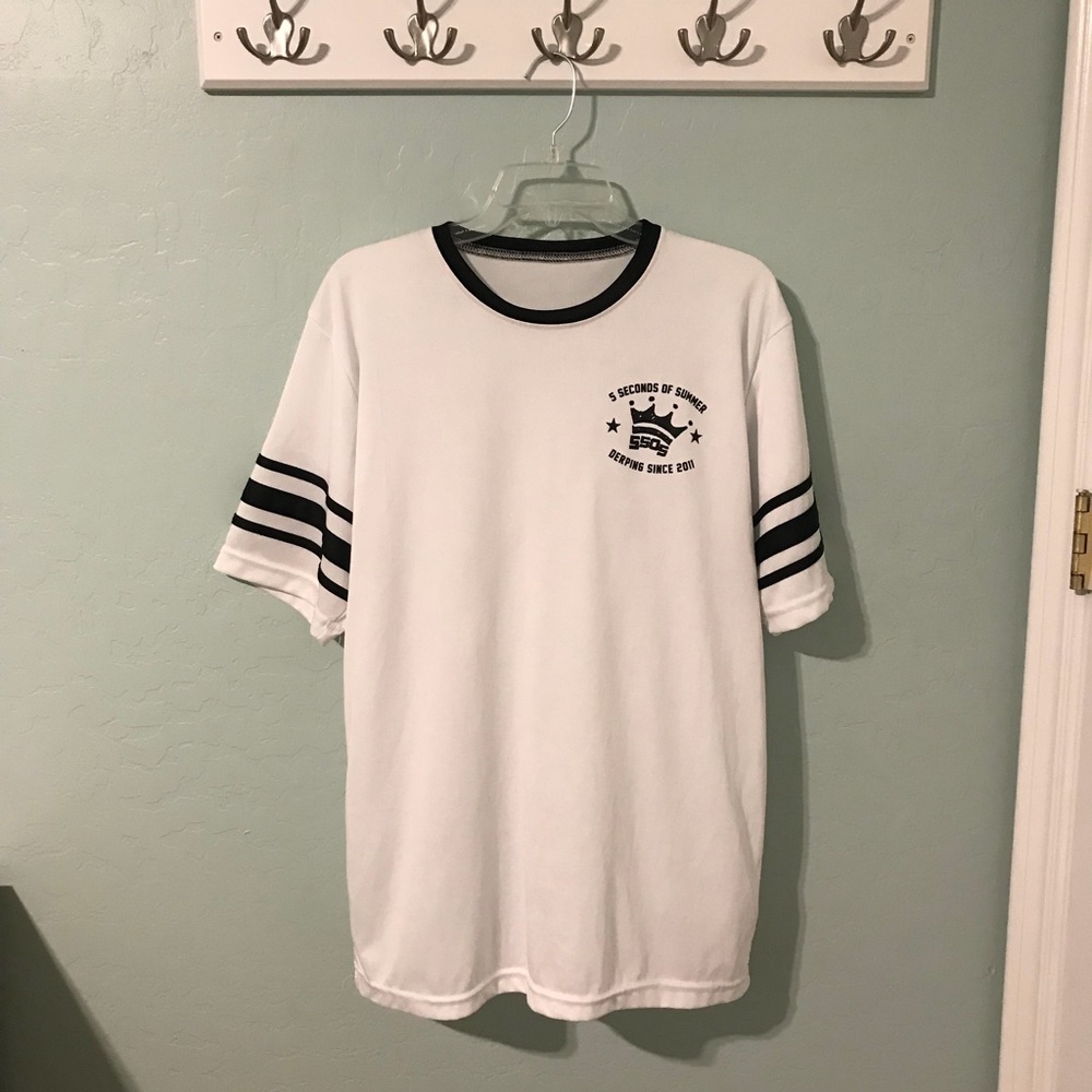 5SOS Band Tee
